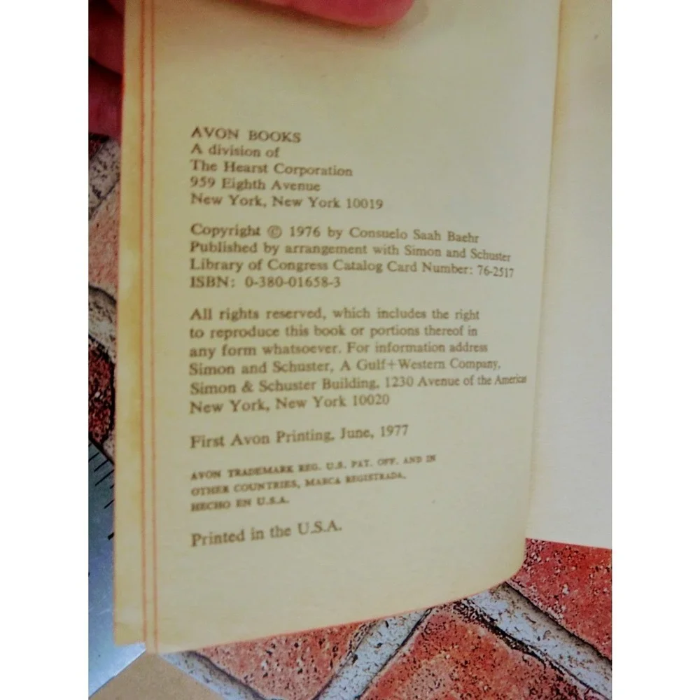 Report from the Heart Consuelo Saah Baehr 1977 Avon Vintage Motherhood Memoir PB